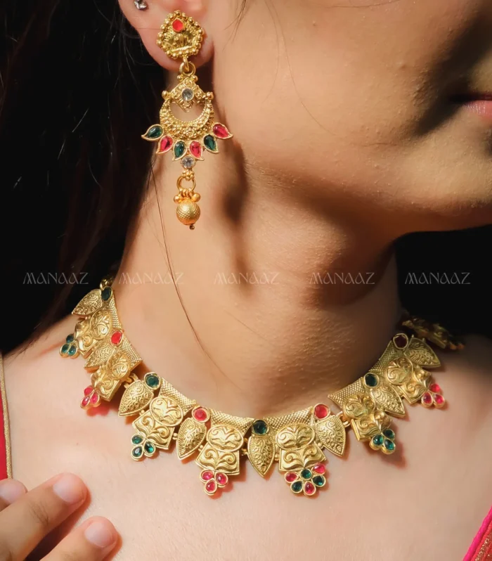 Antique Manga Choker Set