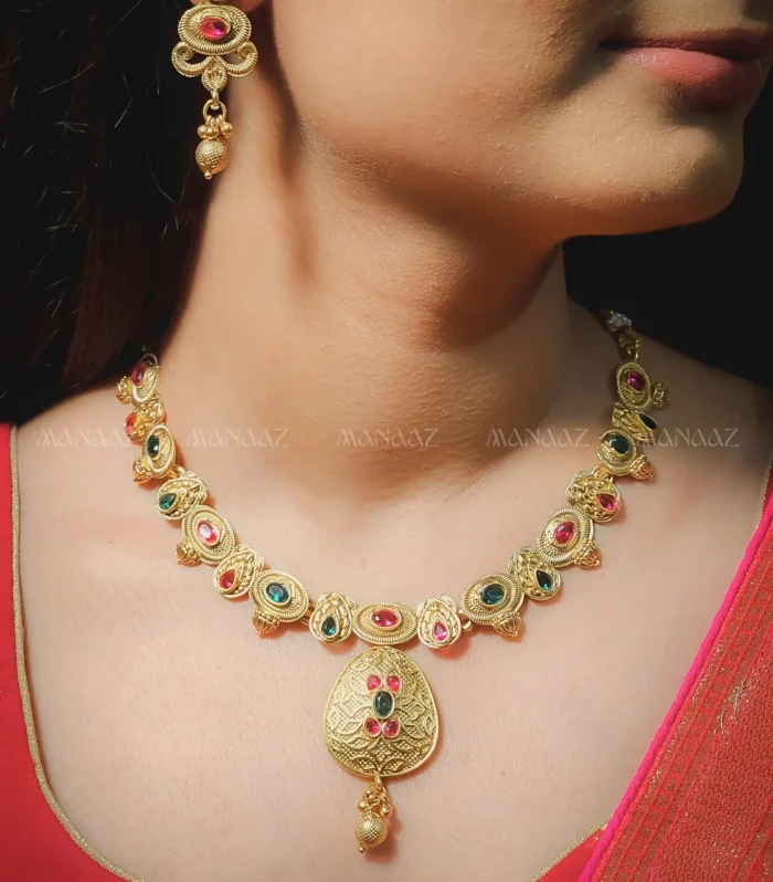 Traditional Blossom Link Necklace Set