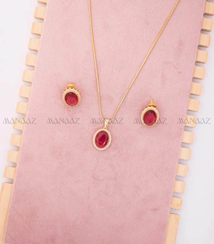 Padma Ruby Solitaire Set