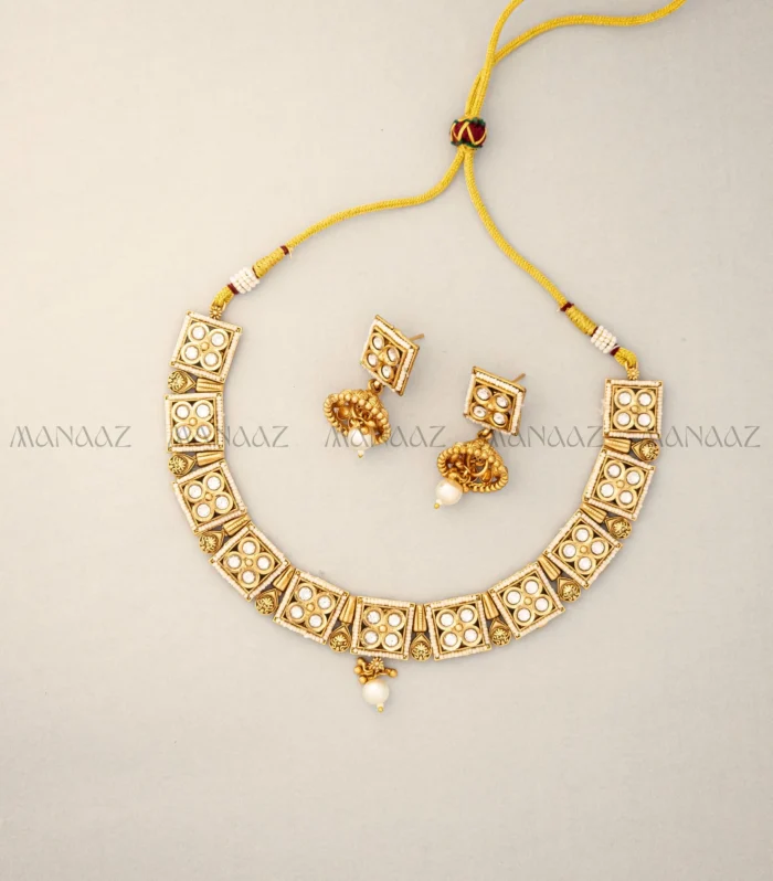 Square Frame Kundan Collar Set