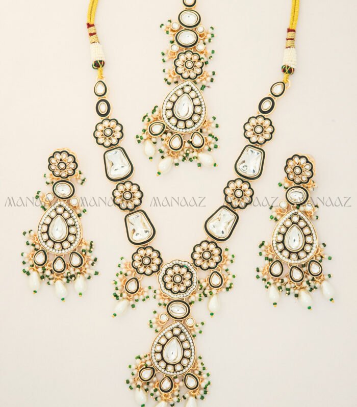 Vanya Polki Necklace Set