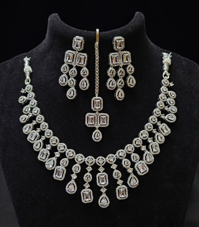 Signature Diamond Necklace Set